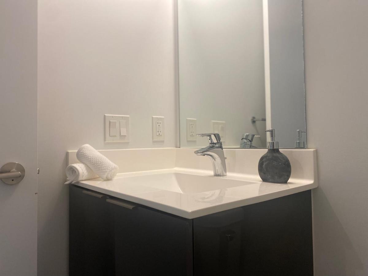 1 Bedroom Waterfront Condo Toronto Buitenkant foto
